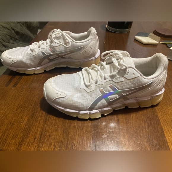 Asics Gel-Quantum 180 Brand New, Woman Size 9 - Picture 9 of 13